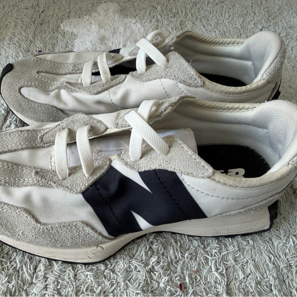 New Balance Grey and Blue Sneakers